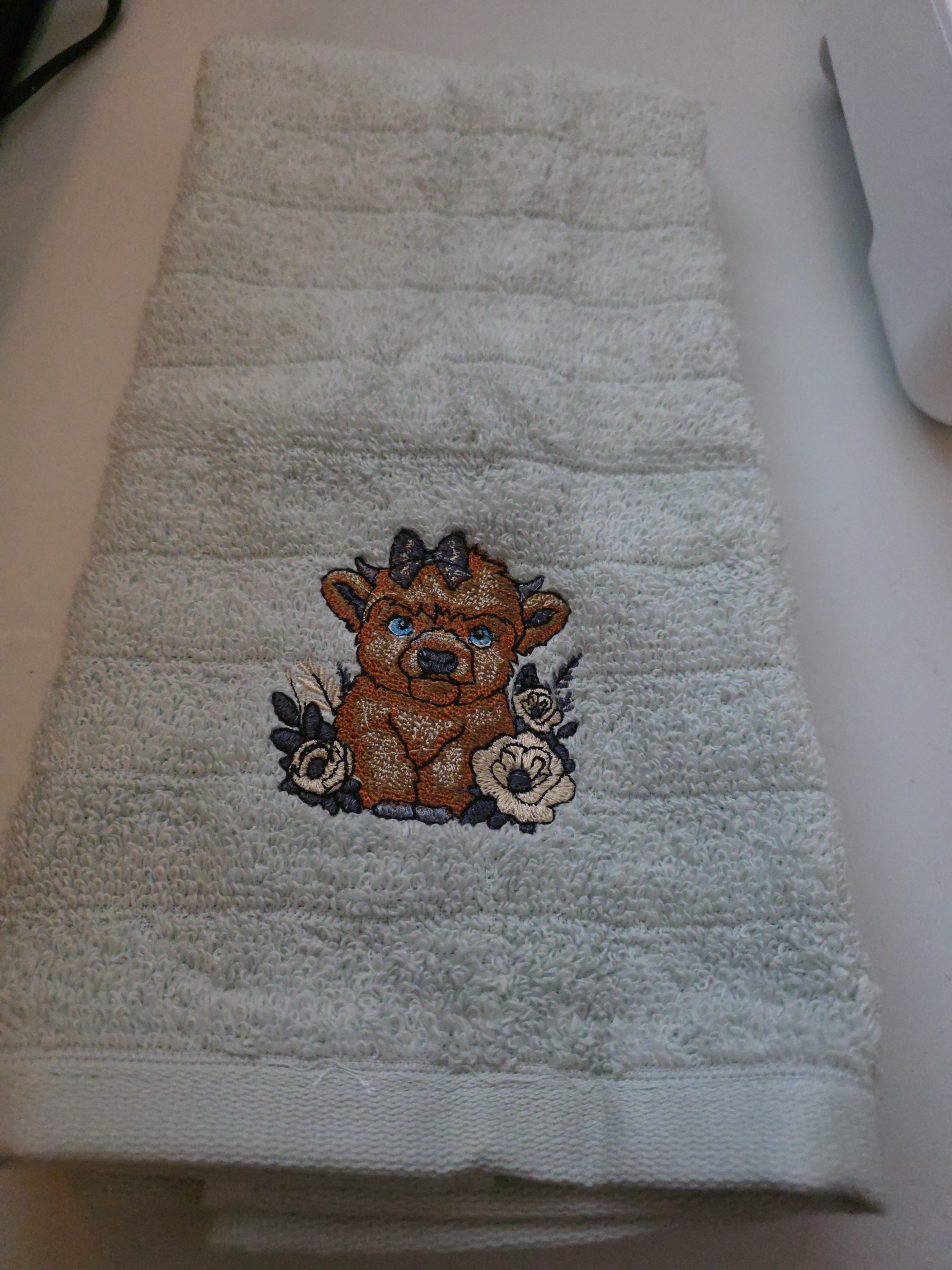 Highland cow bathroom hand towel set